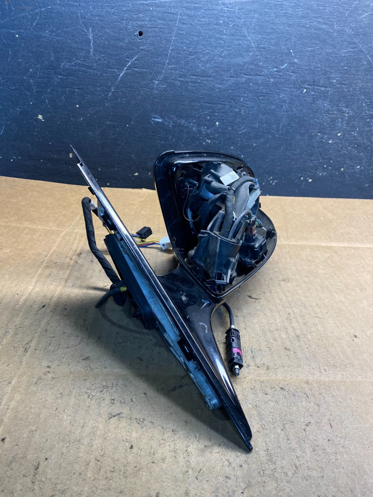 2016 to 2019 Mercedes C-Class Left Side Mirror With Blind Spot & Camera AB39021