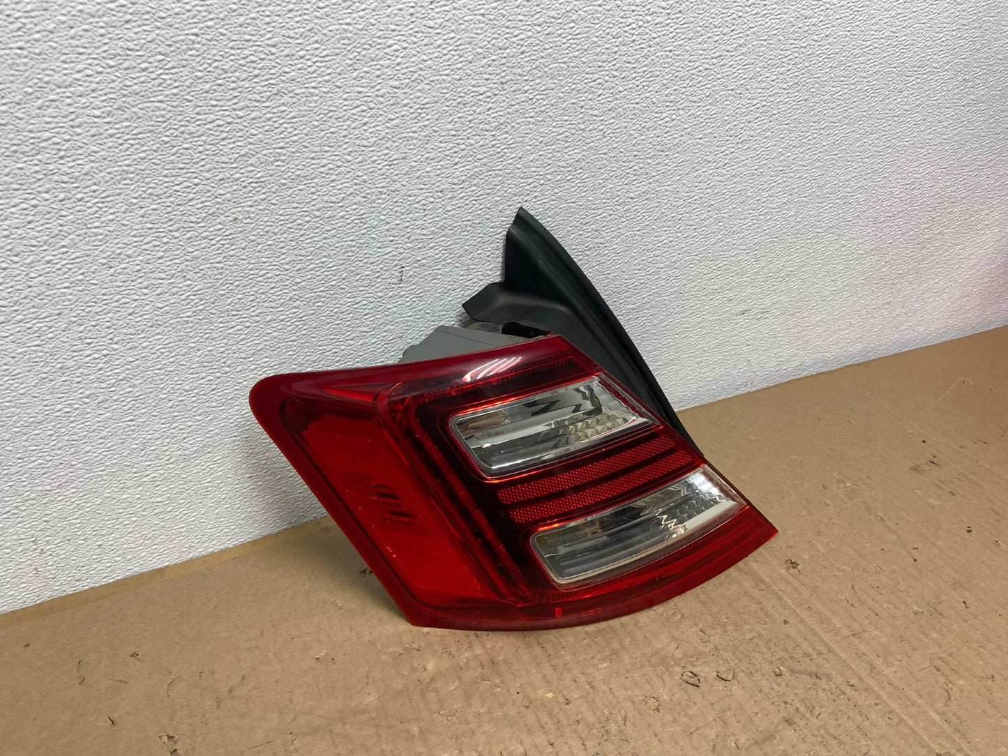2013-2019 Ford Taurus LED Left Driver Lh Side Tail Light OEM AB6669 LK2