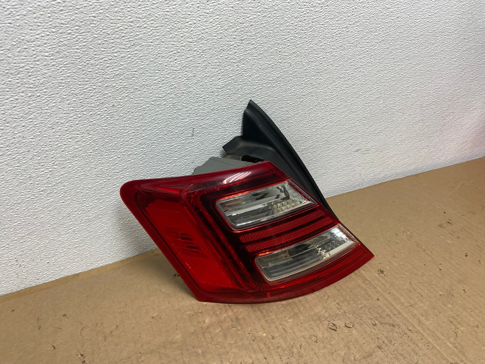 2013-2019 Ford Taurus LED Left Driver Lh Side Tail Light OEM AB6669 LK2