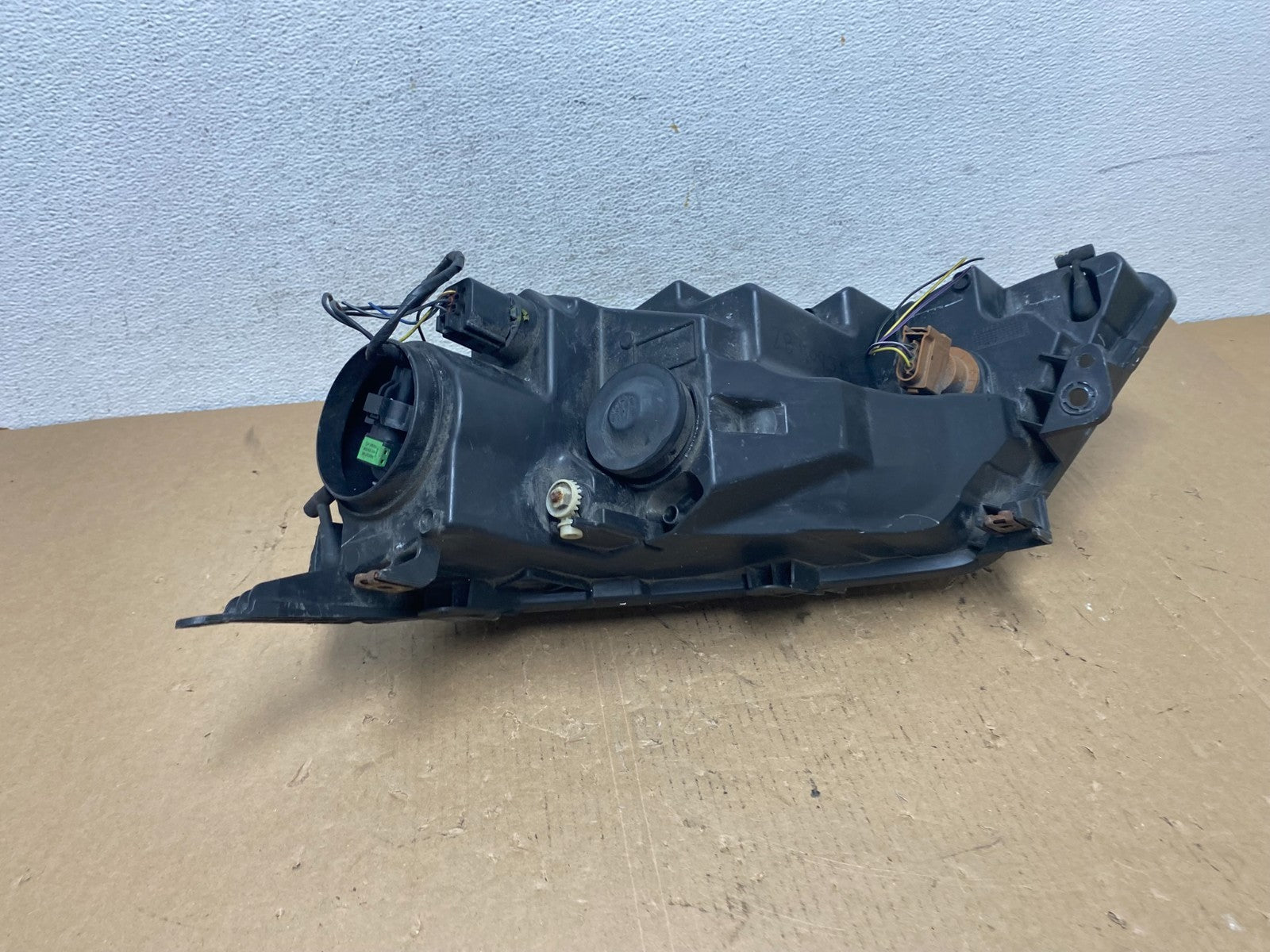 2010 2011 2012 Ford Fusion Right Passenger RH Headlight Halogen AD8029 DW6