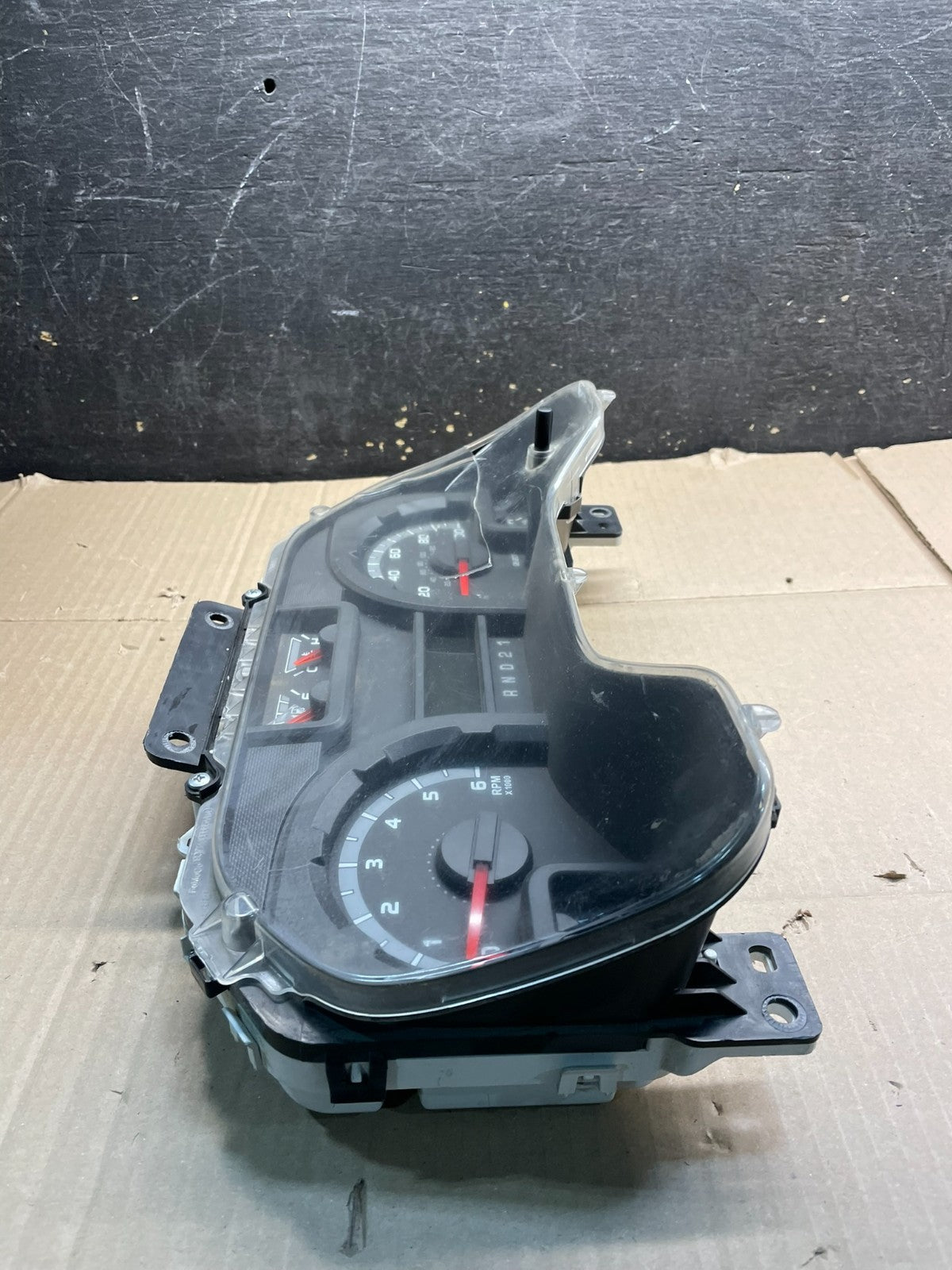 2010 Ford E150 E250 E350 Gauge Speedometer Cluster X9868 DG4