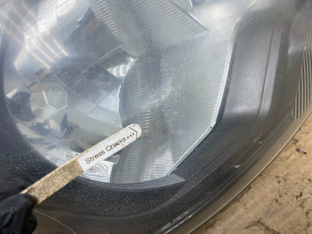 2015-2019 Ford Transit VAN Right Passenger Halogen Black Headlight AH9270 DW3