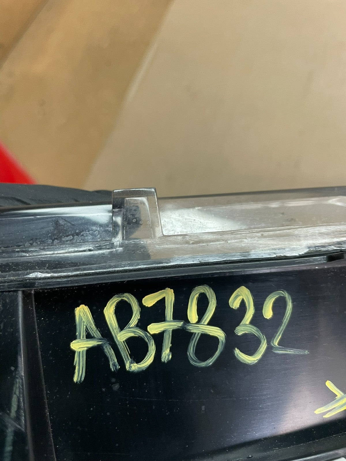 1999 to 2000 Ford E150 E250 E350 VAN Gauge Speedometer Cluster AB78327