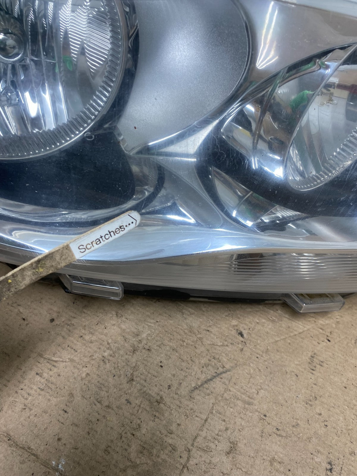 2011 to 2013 Dodge Durango Right Passenger RH Side Headlight AF5140 DW3