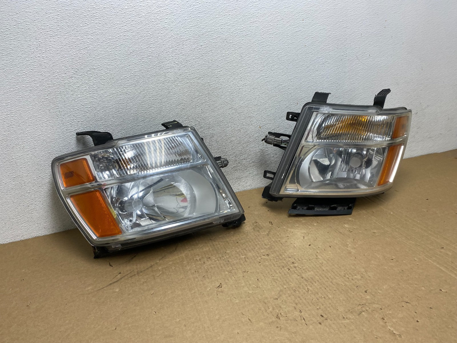 2012 to 2021 Nissan NV1500 NV2500 NV3500 Left+Right Set Headlights AG0541 DW2