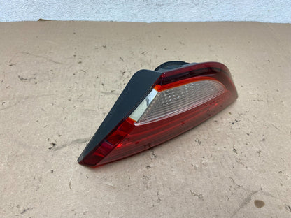 2015 to 2017 Chrysler 200 Sedan Right Passenger Inner Tail Light AG43422