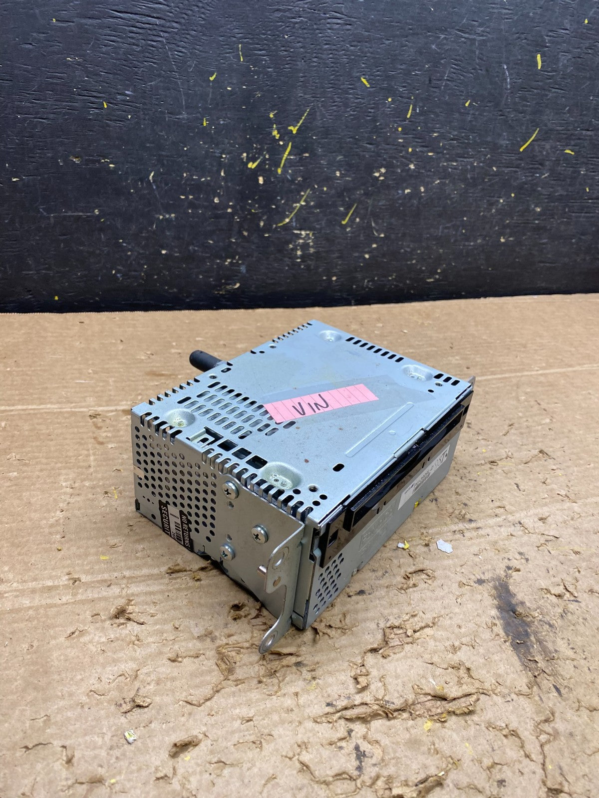 2014 to 2015 Ford Explorer Audio Equipment Radio Receiver AM FM CD x1249 DG1