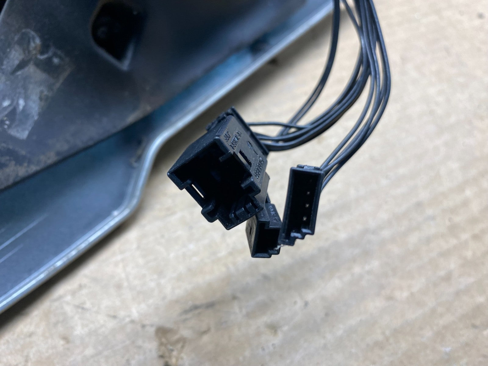 2000 to 2003 Mercedes CLK 320 430 Left Driver LH Side View Mirror AD9750 DW5