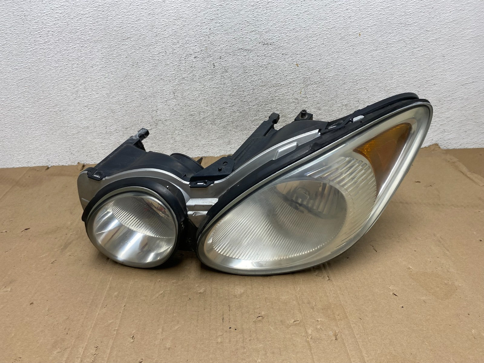 2005 - 2008 Buick Lacrosse Allure Left Driver LH Headlight Halogen AE9139 DW0