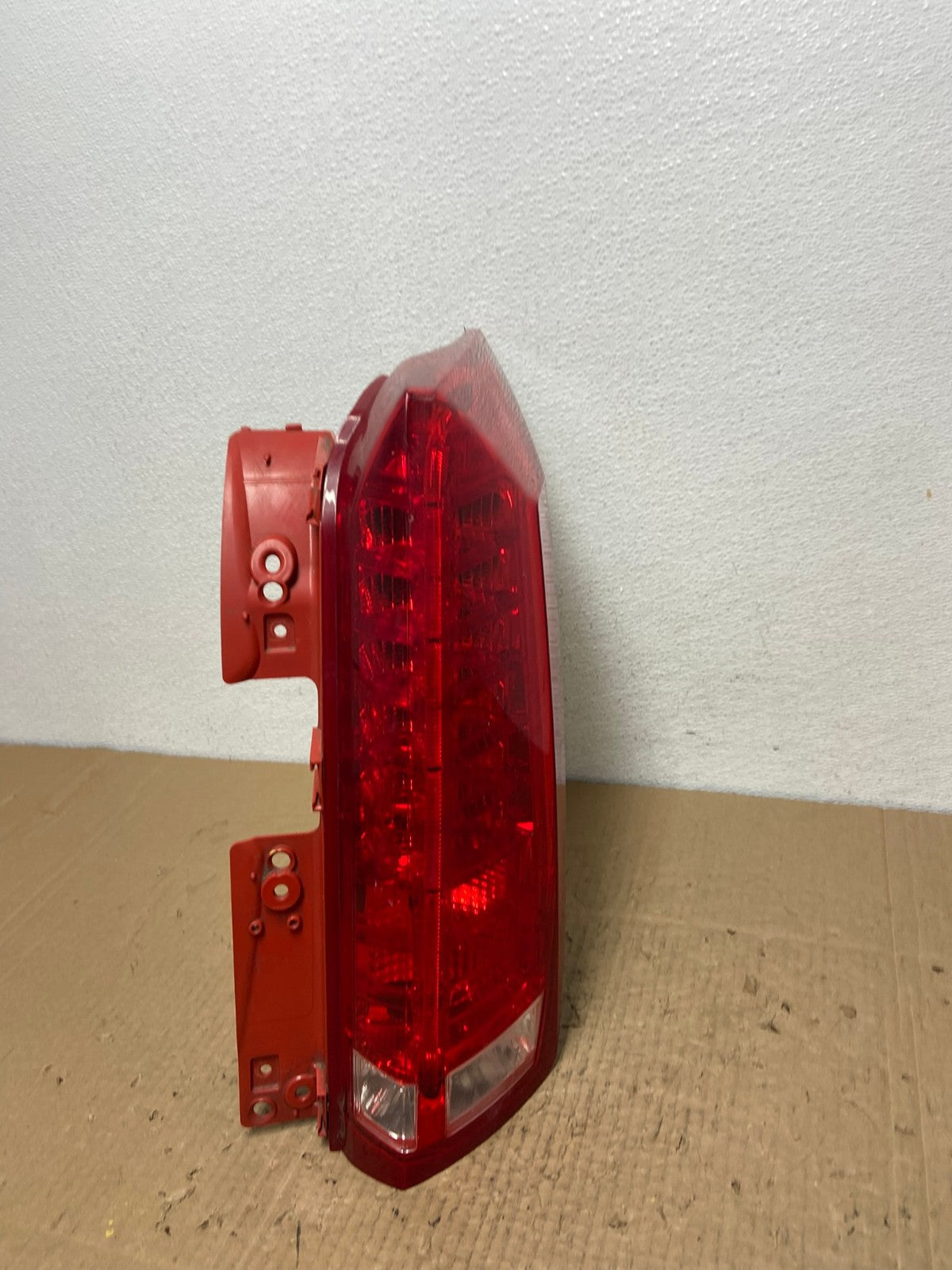 2010 to 2016 Cadillac Srx Right Passenger Rh Side Tail Light OEM AC3981 LK0