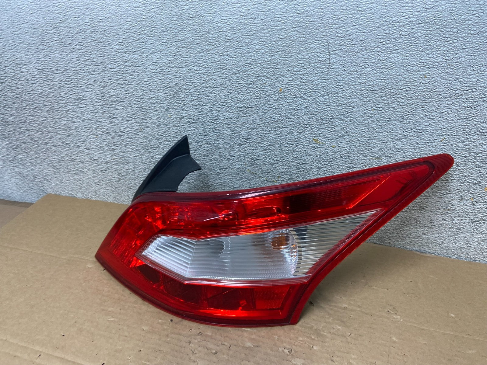 2009 2010 2011 Nissan Maxima Right Passenger RH Side Tail light AB4541 LK1