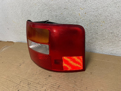 1999-2001 Audi A6 Wagon Right Passenger Rh Side Tail Light ah2357 DG2