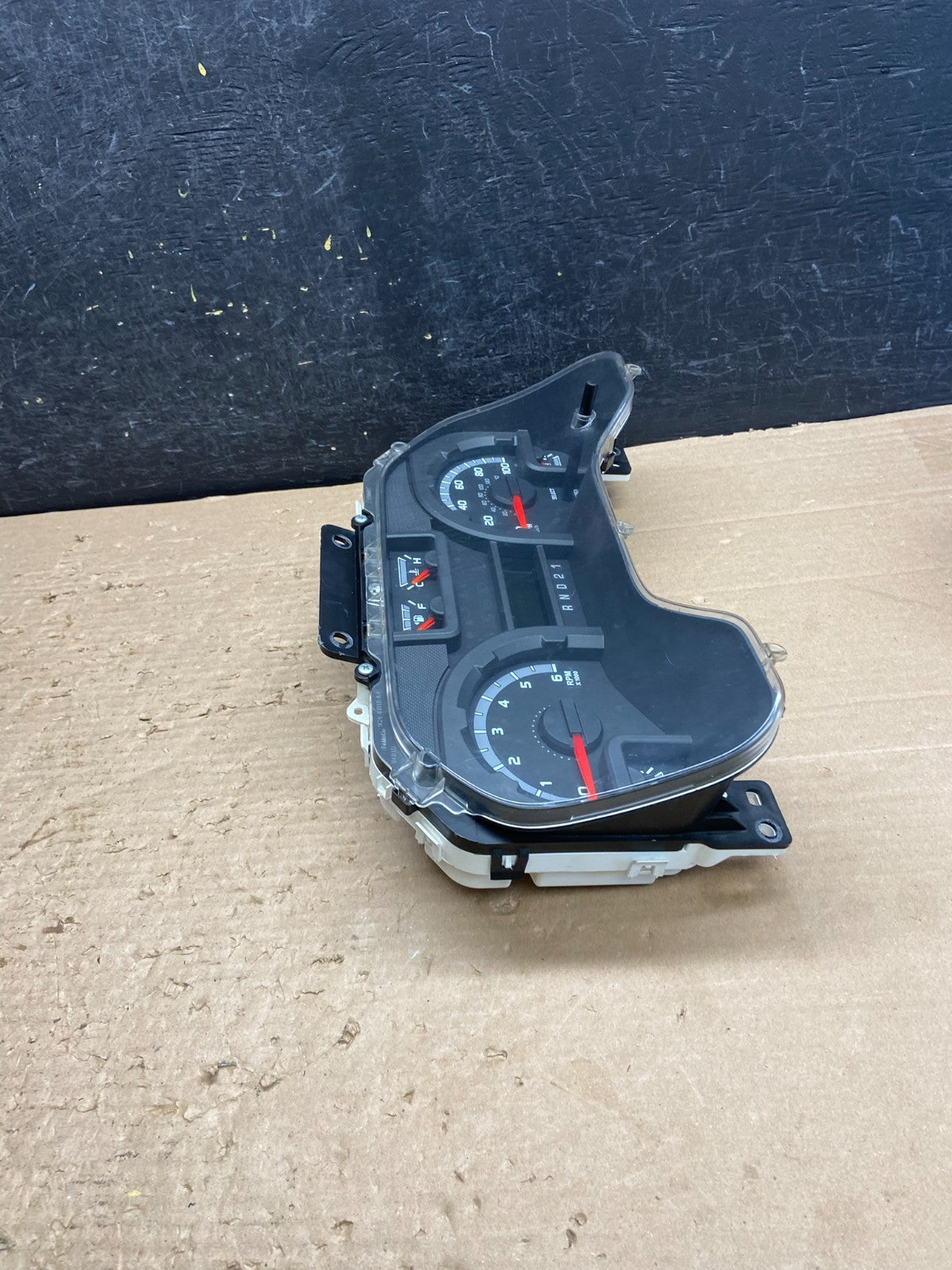 2011 to 2013 Ford E150 E250 E350 VAN Gauge Speedometer Cluster AG8620 DG1