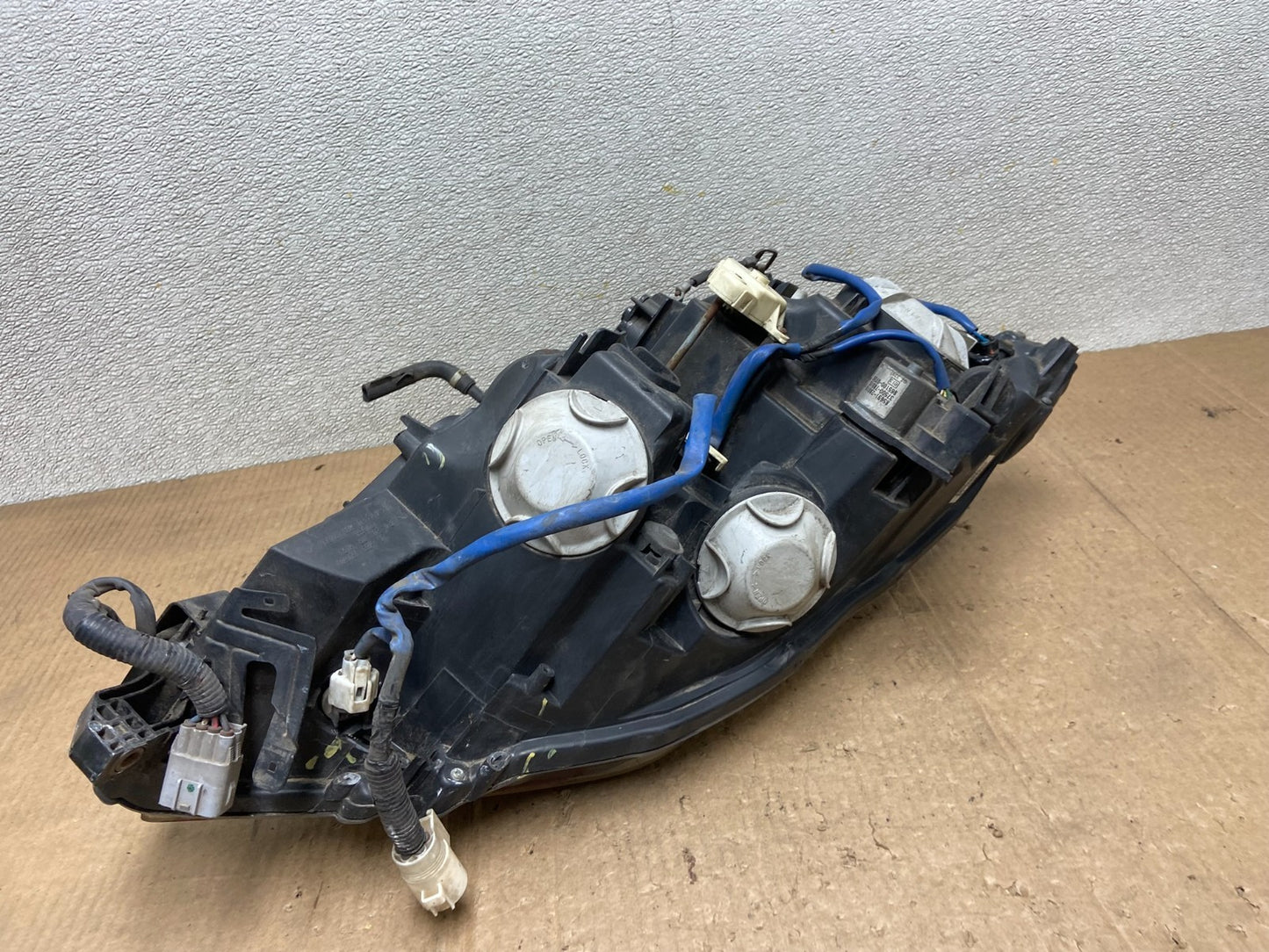 2007 2008 2009 Lexus LS460 Left Driver Lh Side Xenon Headlight AA6920 DW10