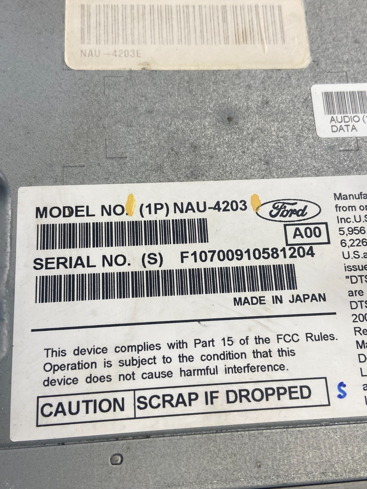 2009 - 2010 Ford Flex Dash AM/FM Radio CD Player AH5292 DG5