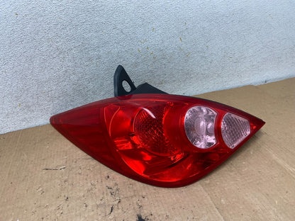 2007 - 2012 Nissan Versa Hatchback Left Driver Side Lh Tail Light AI9093 LK0