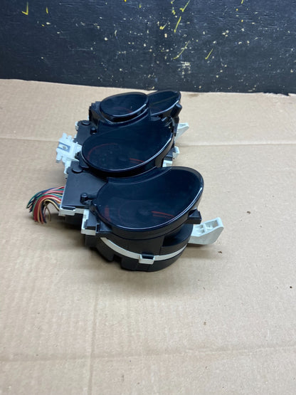 2005 2006 2007 Pontiac Vibe Speedometer Instrument Cluster Gauges Y2106 DG1