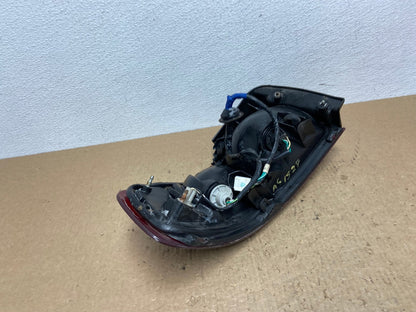 1995 - 1996 Toyota Camry Sedan Right Passenger Tail Light Lamp Oem AC1527 LK6