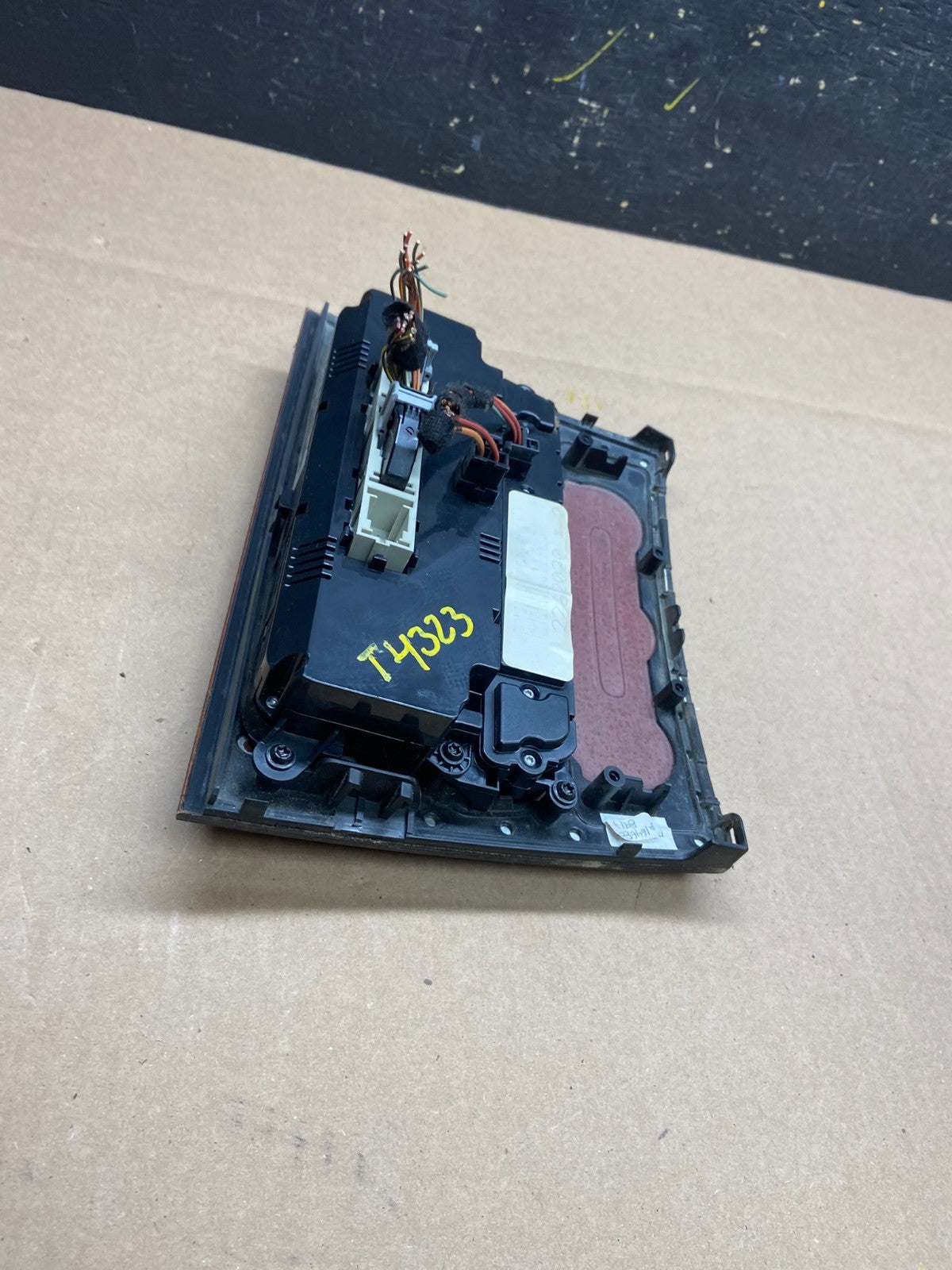 2006 to 2008 Mercedes W251 R350 AC Temp Heater Climate Control T4323 DG4