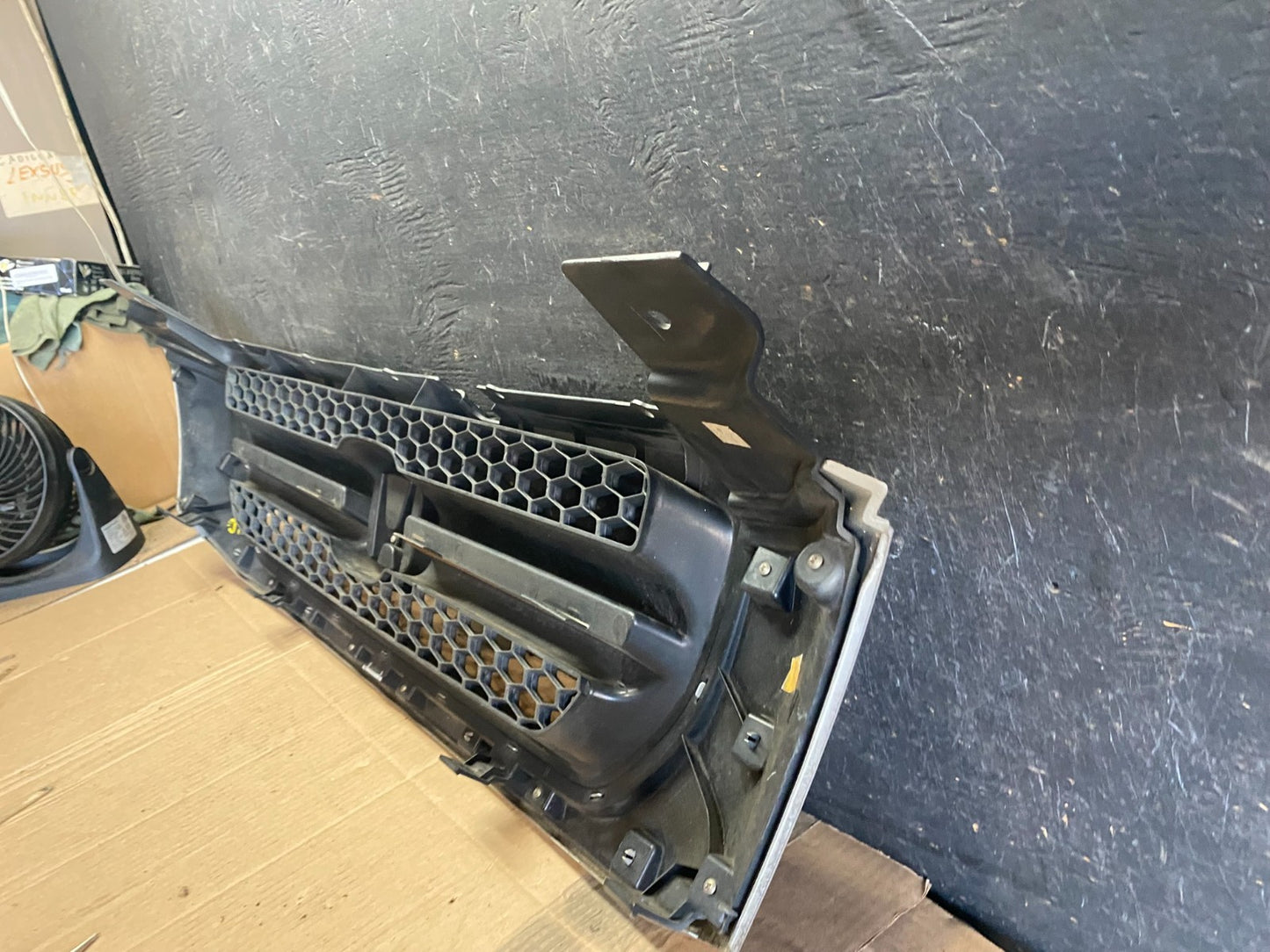 2003 2004 2005 Honda Pilot Front Upper Grill Grille Q0484 DG8