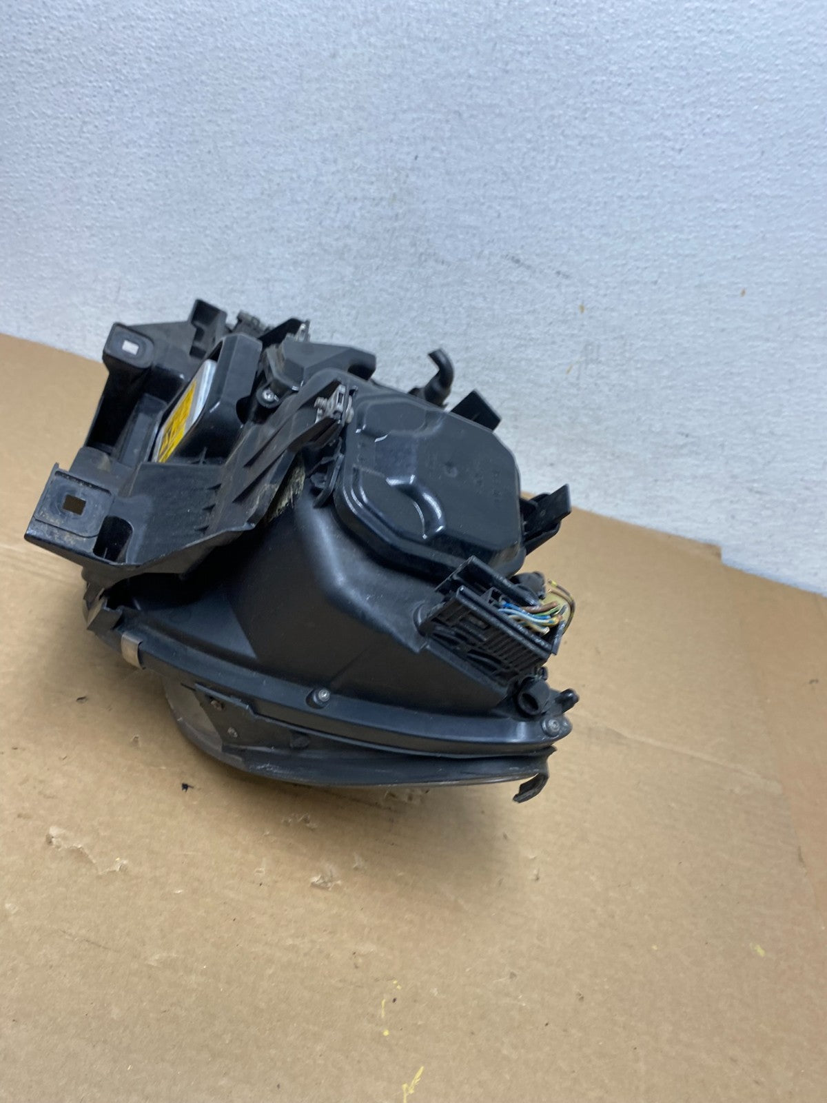 2006-2008 BMW 7 Series 750i Xenon Hid Afs Right Passenger Headlight AD38526