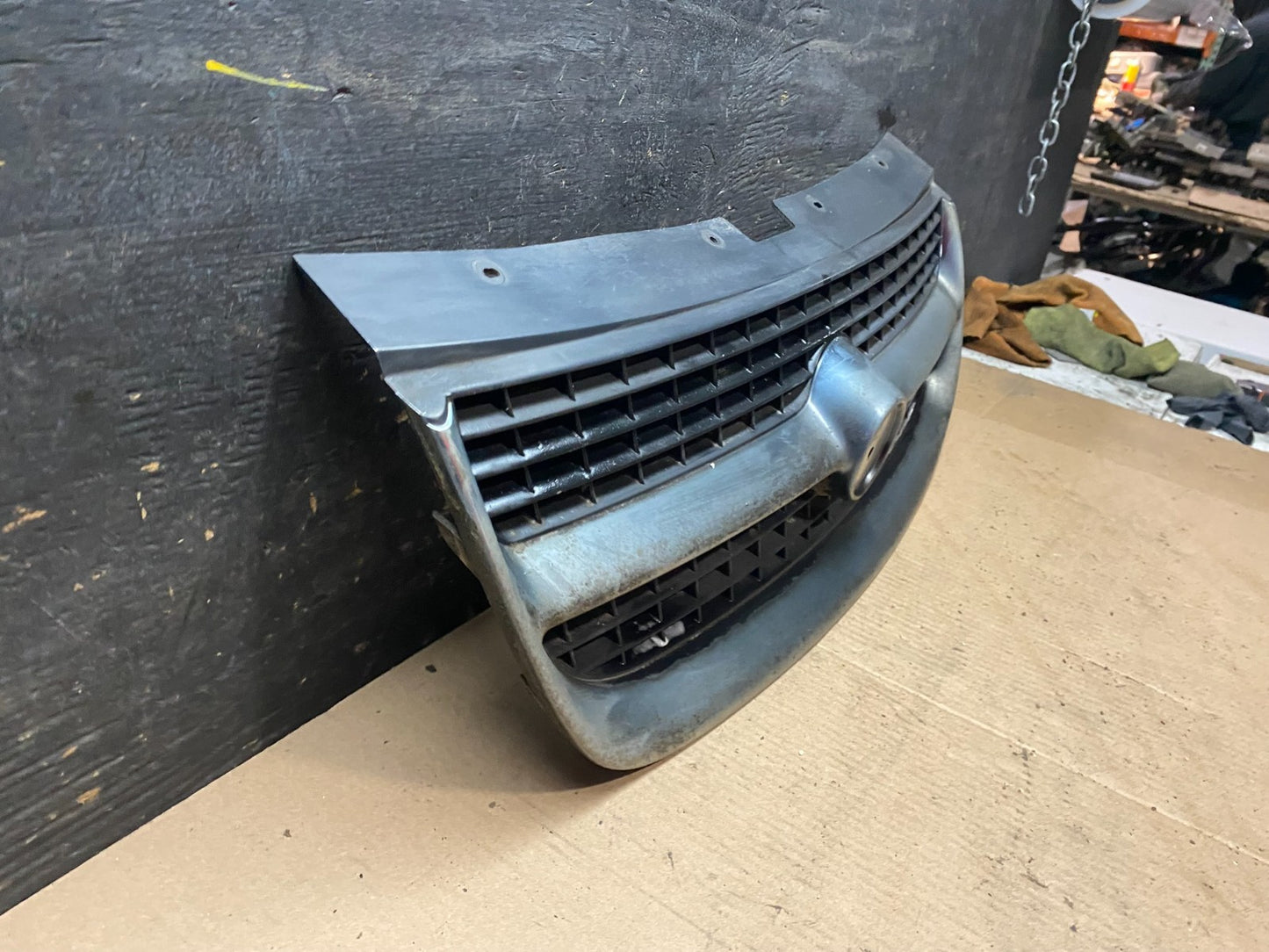 1996 - 1998 Chrysler Sebring Convertible Front Upper Grille Grill t0322 DG2