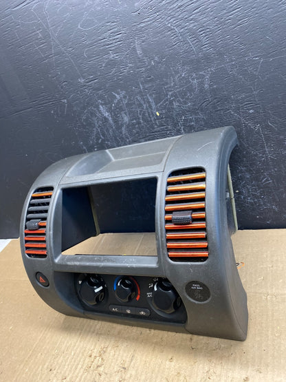2005-2008 Nissan Pathfinder Radio A/C Heat Temperature Climate Control AC4822 DG3