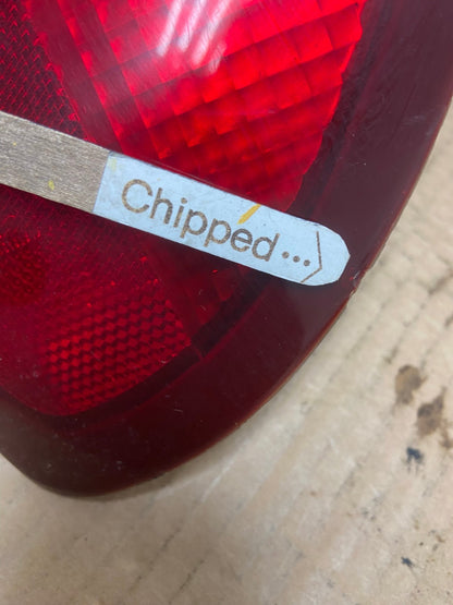 2000-2002 Saturn SL S-Series Left Driver LH Side Tail Light AI6993 LK4