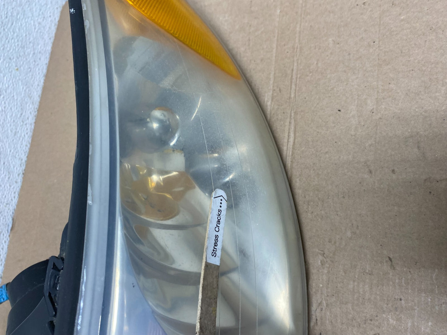 1999 to 2002 Lincoln Continental Left Driver LH Side Headlight AF4571 DW4