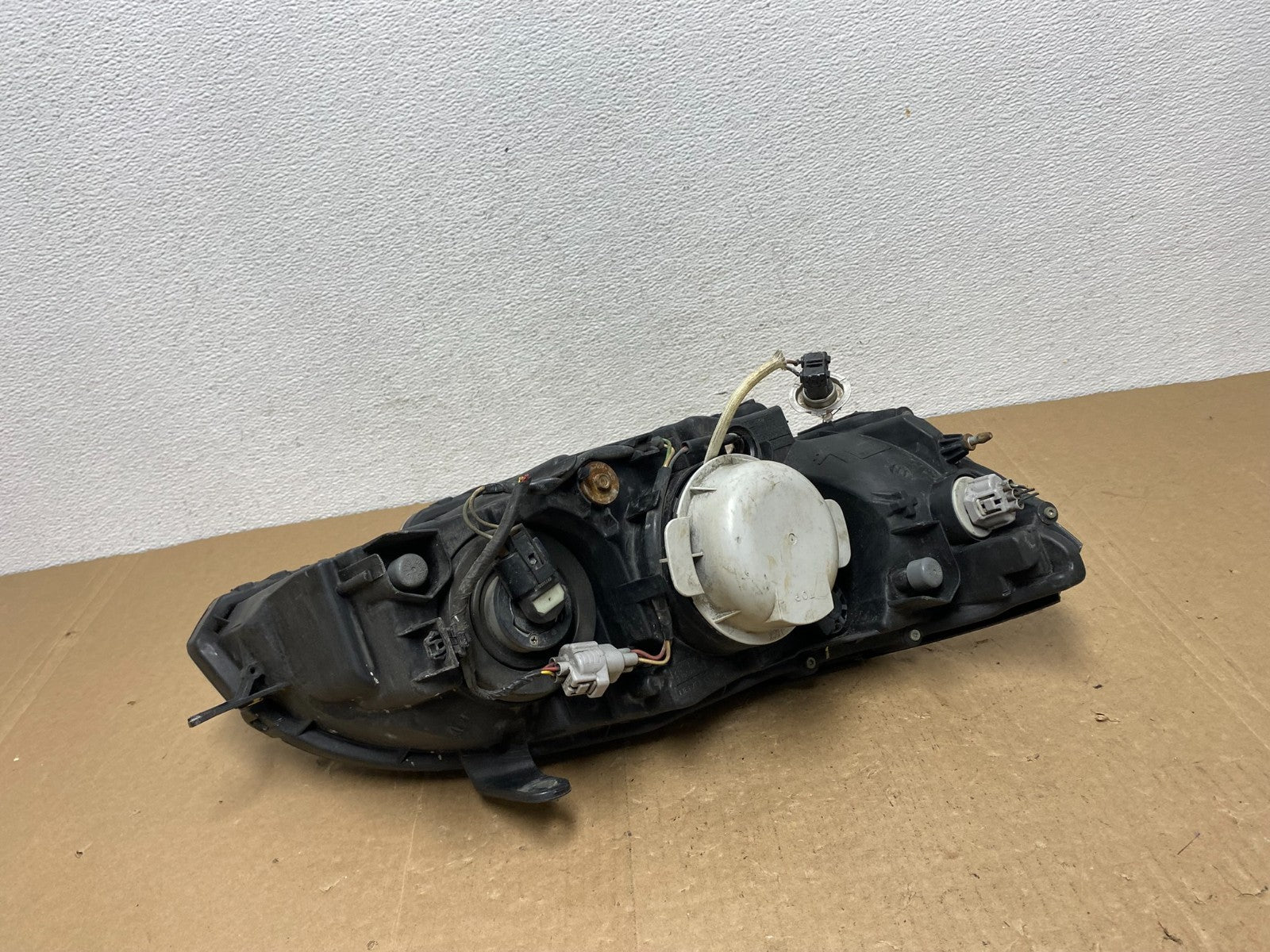 2006 to 2007 Subaru Legacy Left Driver LH Side Headlight AC5776 DW8