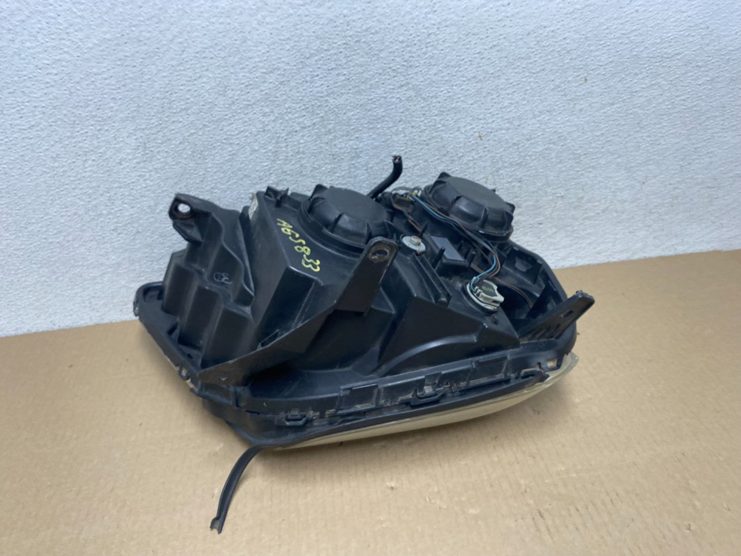 2010 to 2015 GMC Terrain Halogen Left Driver Lh Side Headlight AG5833 DW5
