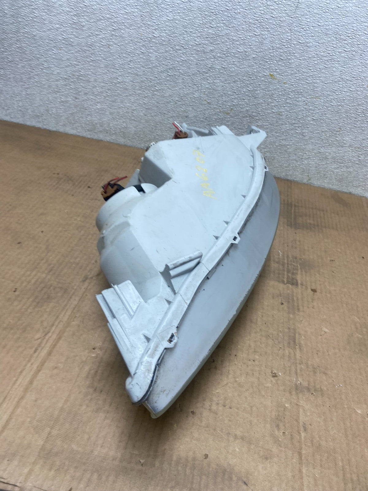 2002 to 2004 Toyota Camry Halogen Headlight Right Passenger Rh OEM AA6207 DW8