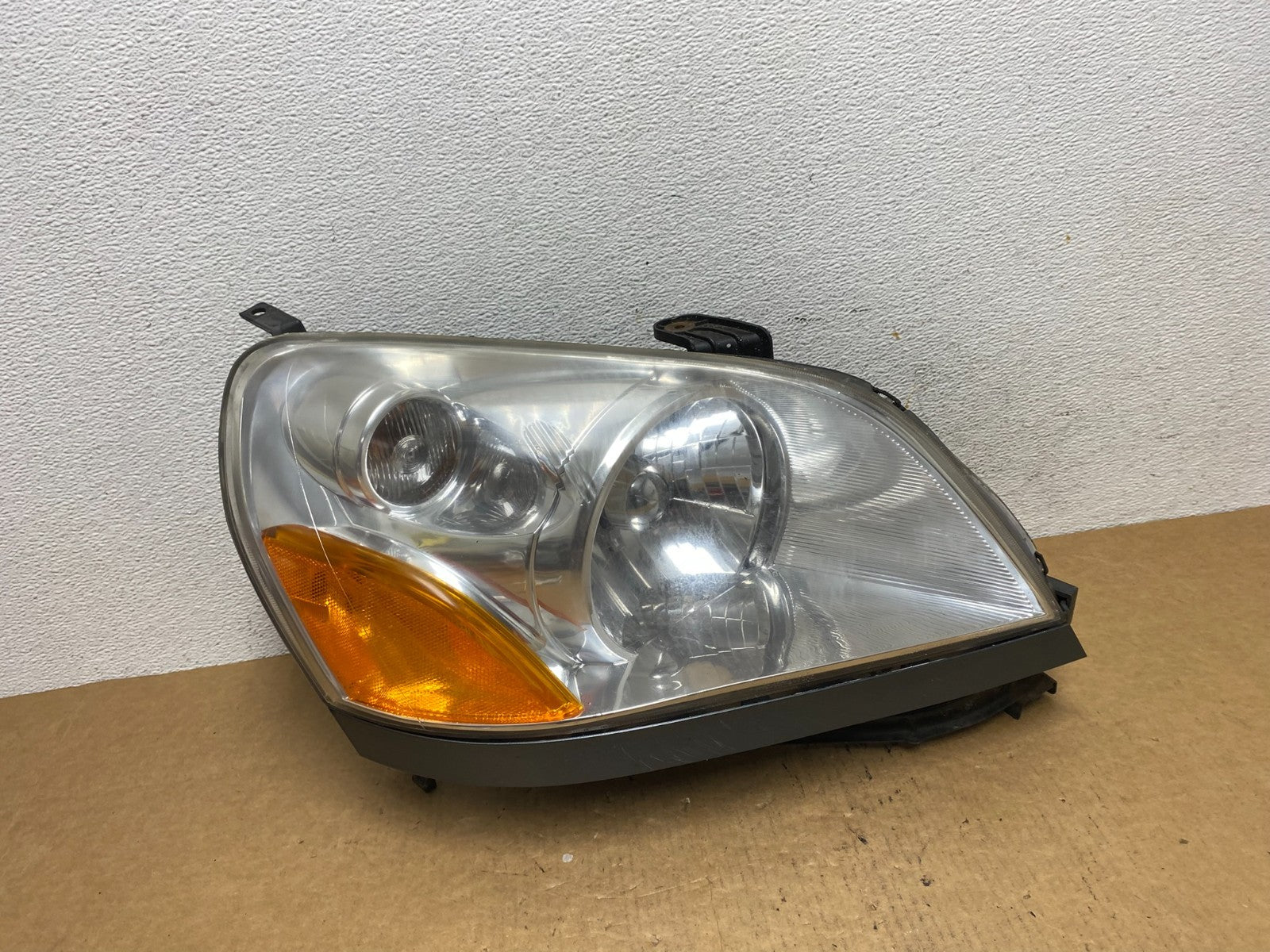 2003 2004 2005 Honda Pilot Right Passenger RH Side Halogen Headlight AD4636 DW0