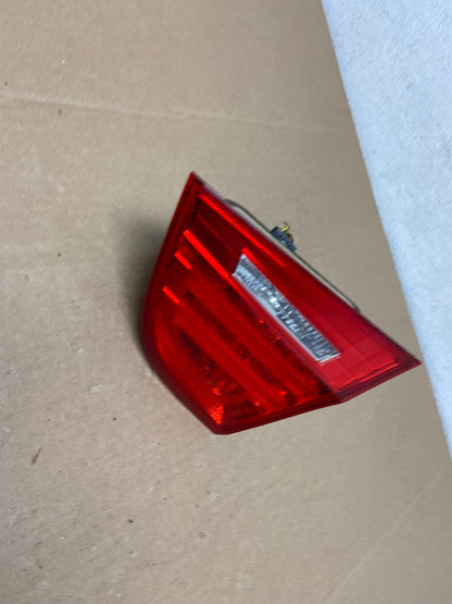 2009 2010 2011 BMW 3 328i 335i E90 Right Passenger RH Tail Light Inner AC5595 LK2