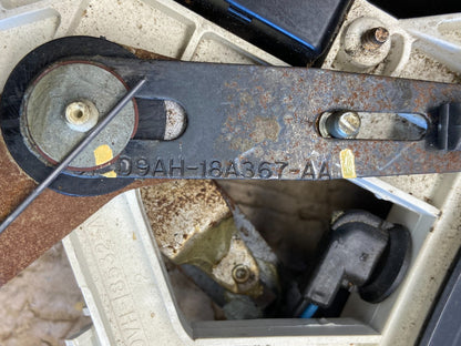 1979 - 1991 Lincoln Town Car Mark VI Climate Control Panel OEM AB5884 DG5