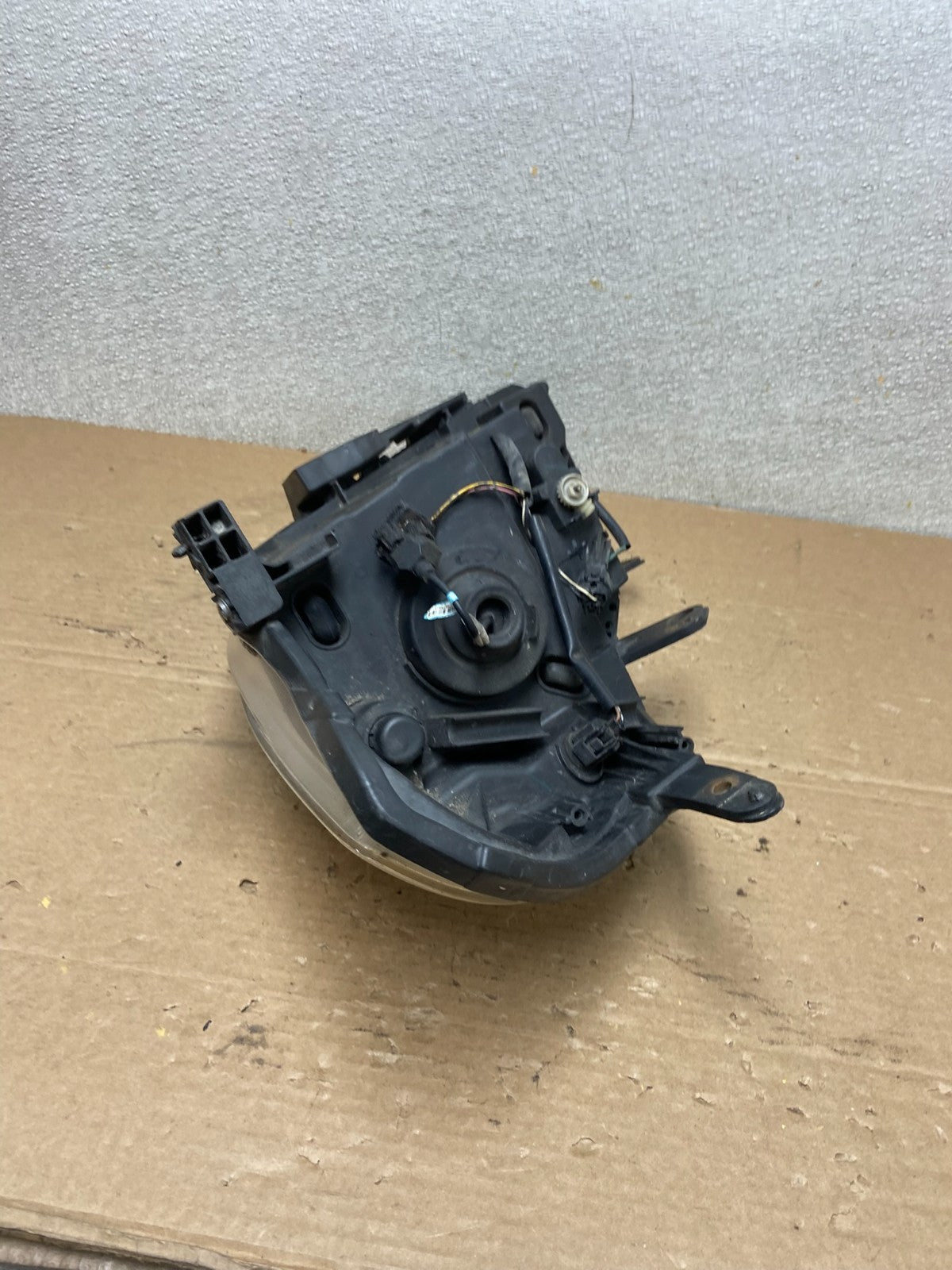 2008 to 2012 Nissan Versa Headlight Right Passenger Rh Side AB4882 DW6