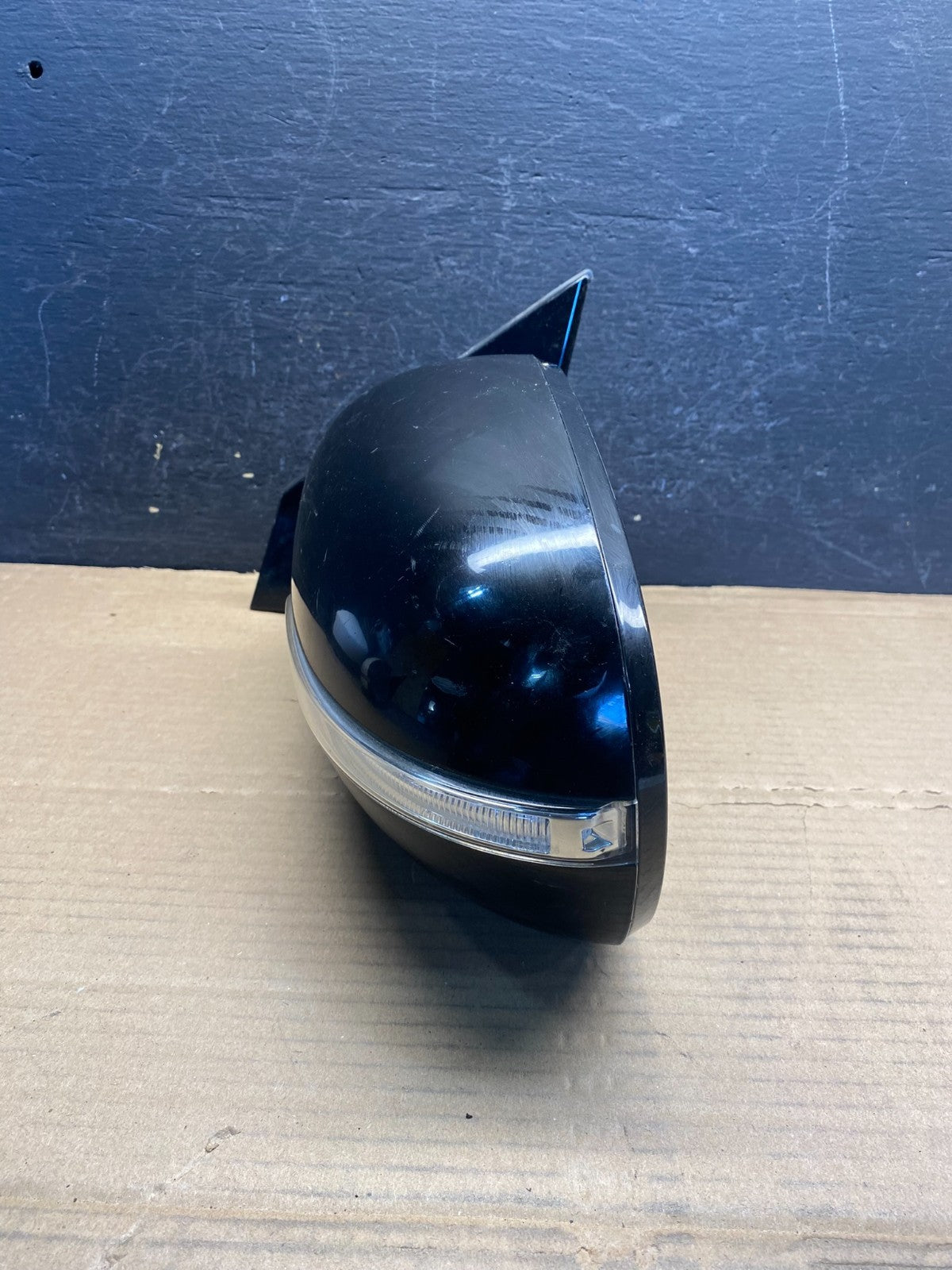 2016 to 2020 Kia Sorento Left Driver LH Door Mirror Turn Signal AF3913 DW9