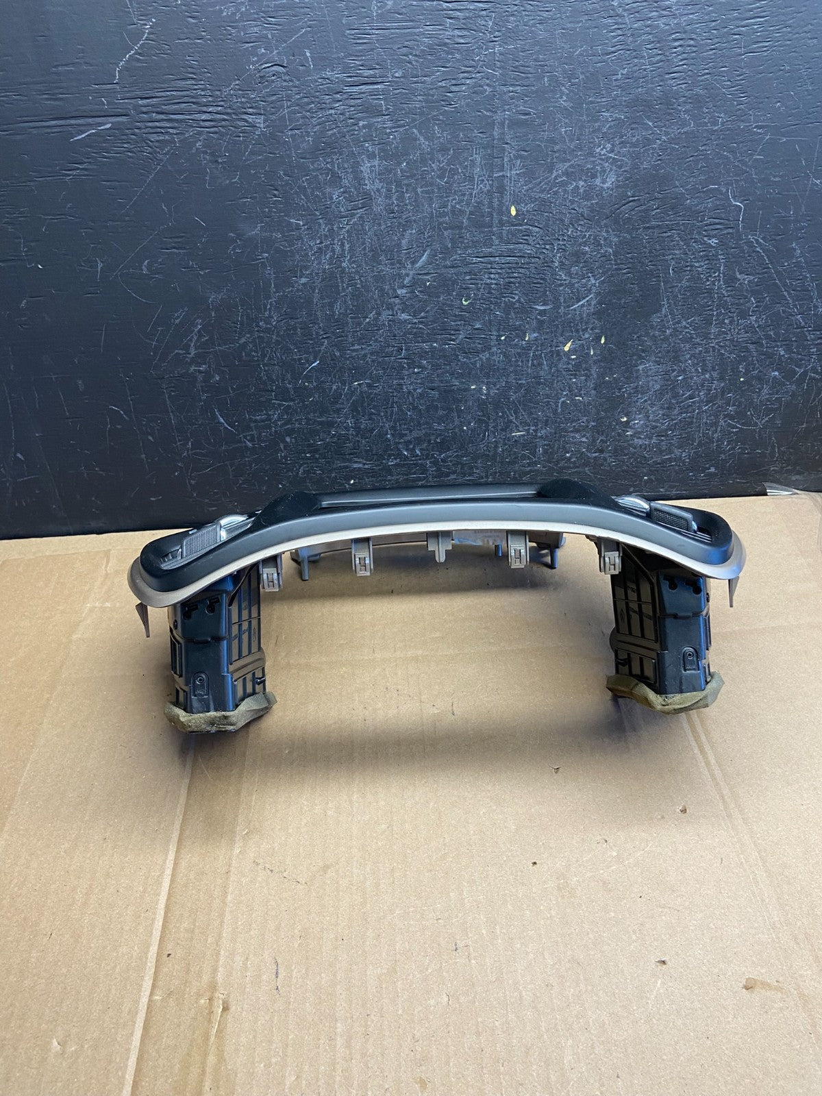 2014 to 2020 Jeep Cherokee Center Radio Climate Control Vent Bezel AD2088 DG3