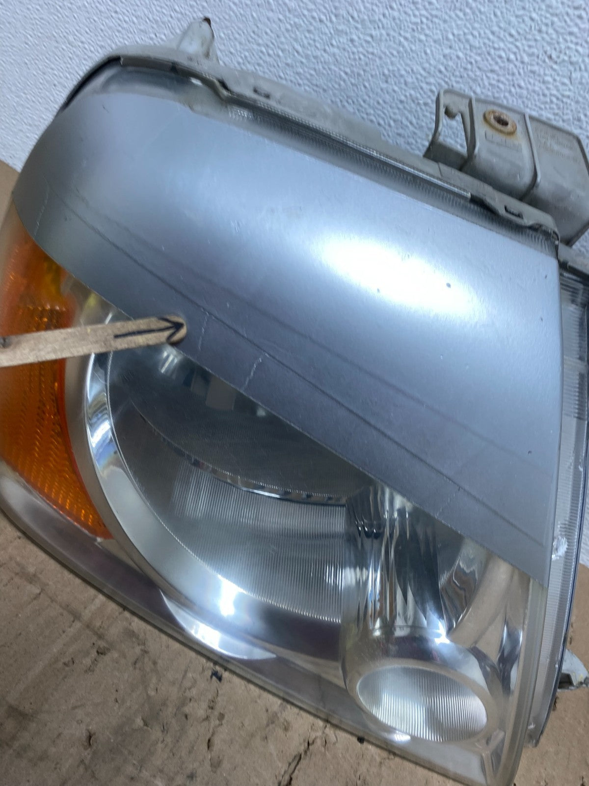 2004 to 2006 Suzuki XL-7 XL7 Left+Right Side Halogen Headlights AE88076