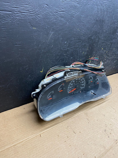 2001 - 2002 Ford Econoline E250 E350 Van Speedometer Instrument Cluster w6533 DG1