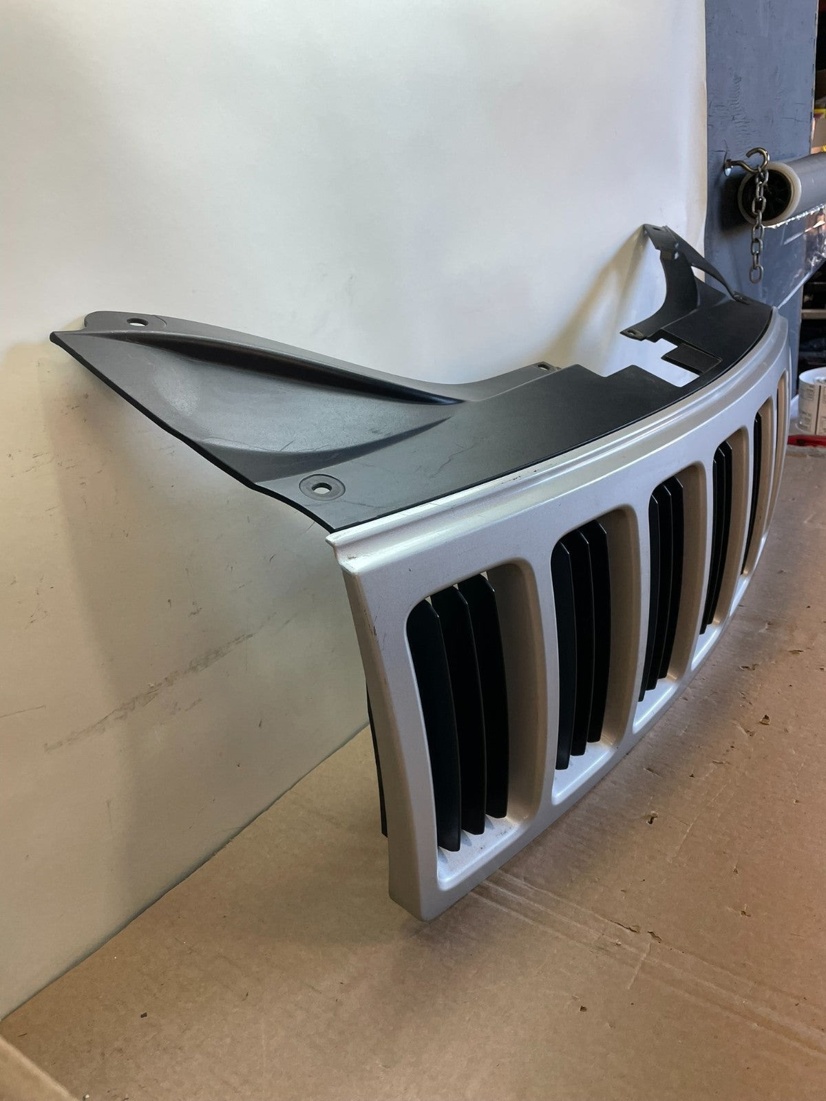 2008 2009 2010 Jeep Grand Cherokee Front Upper Grill Grille ah0405 DG2