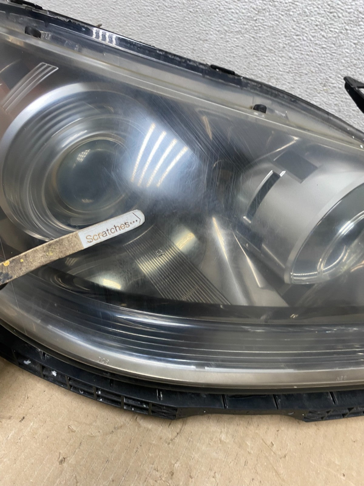 2005 to 2008 Acura RL Right Passenger Rh Side XENON HID Headlight AG5923 DW3