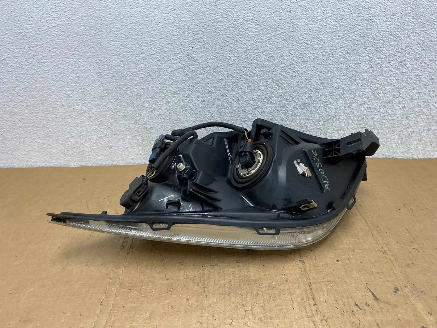 2008 to 2009 Mercury Sable Right Passenger Side Halogen Headlight AD0526 DG7
