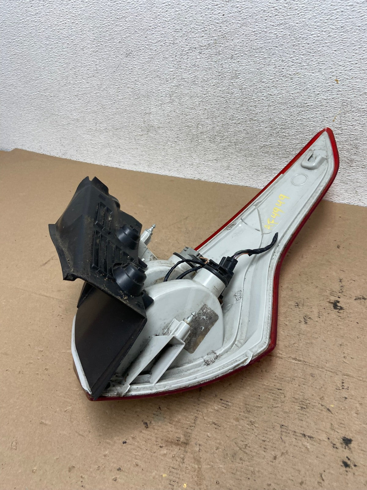 2013 to 2016 Ford Escape Left Driver LH Side Tail Light AF4949 LK5