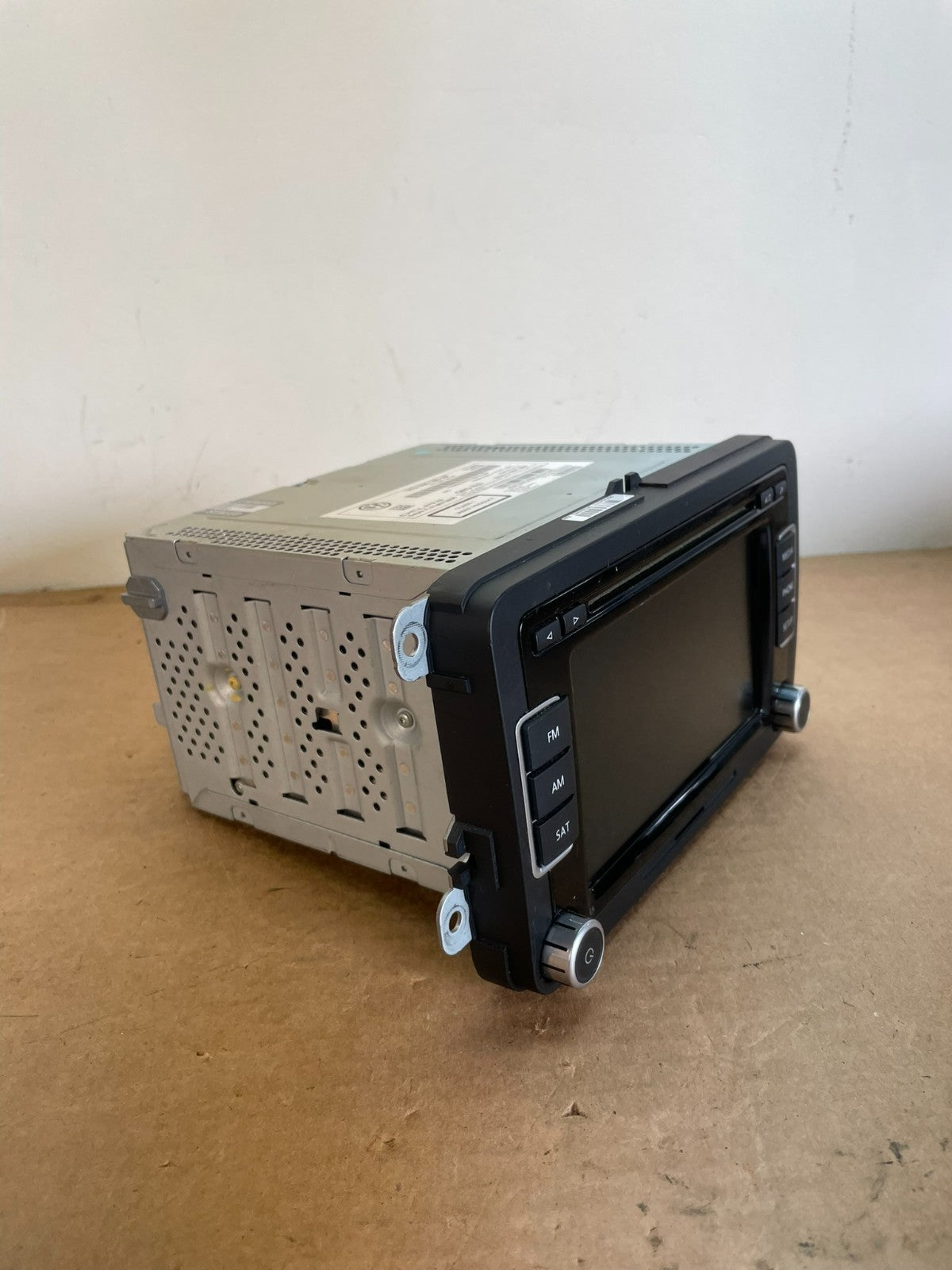 2012 to 2017 Volkswagen Passat Jetta Radio CD Player AM/FM Media ag0808 DG1