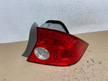 2004-2005 Honda Civic Coupe Right Passenger Rh Side Tail Light AF2864 LK0