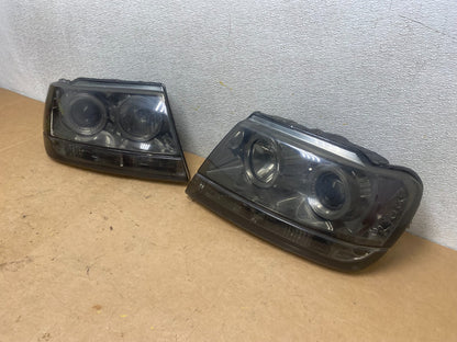 1999 - 2004 Jeep Grand Cherokee Left+Right Set Black LED Headlights x5413 DG1