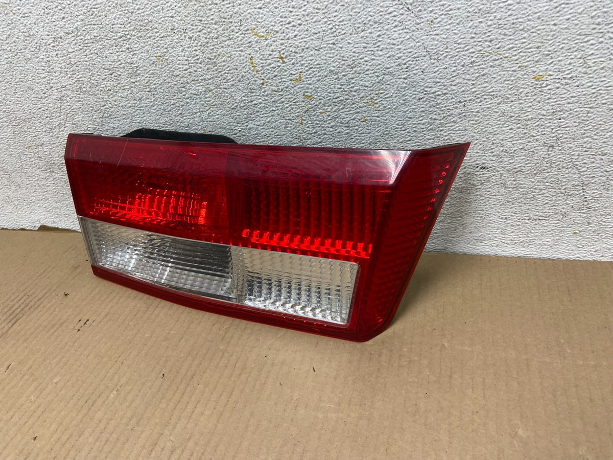 2003-2004 Honda Accord Sedan Left Driver LH Inner Tail Light AH3039 DW2