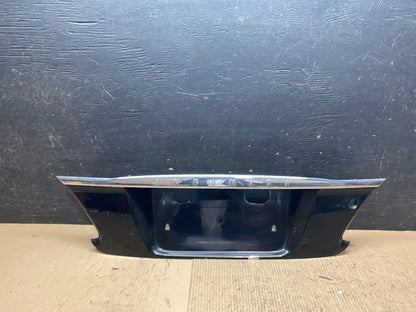 2000 2001 Infiniti I30 Rear Trunk Deck Finish Panel License Plate Trim N3298 DG0