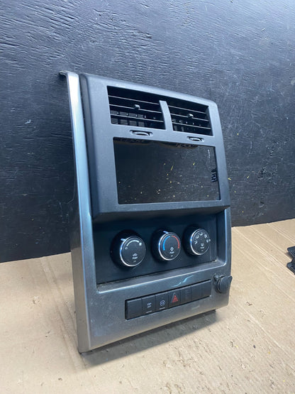 2008 to 2012 Jeep Liberty Dash Climate Temperature Control Radio Bezel OEM R89661